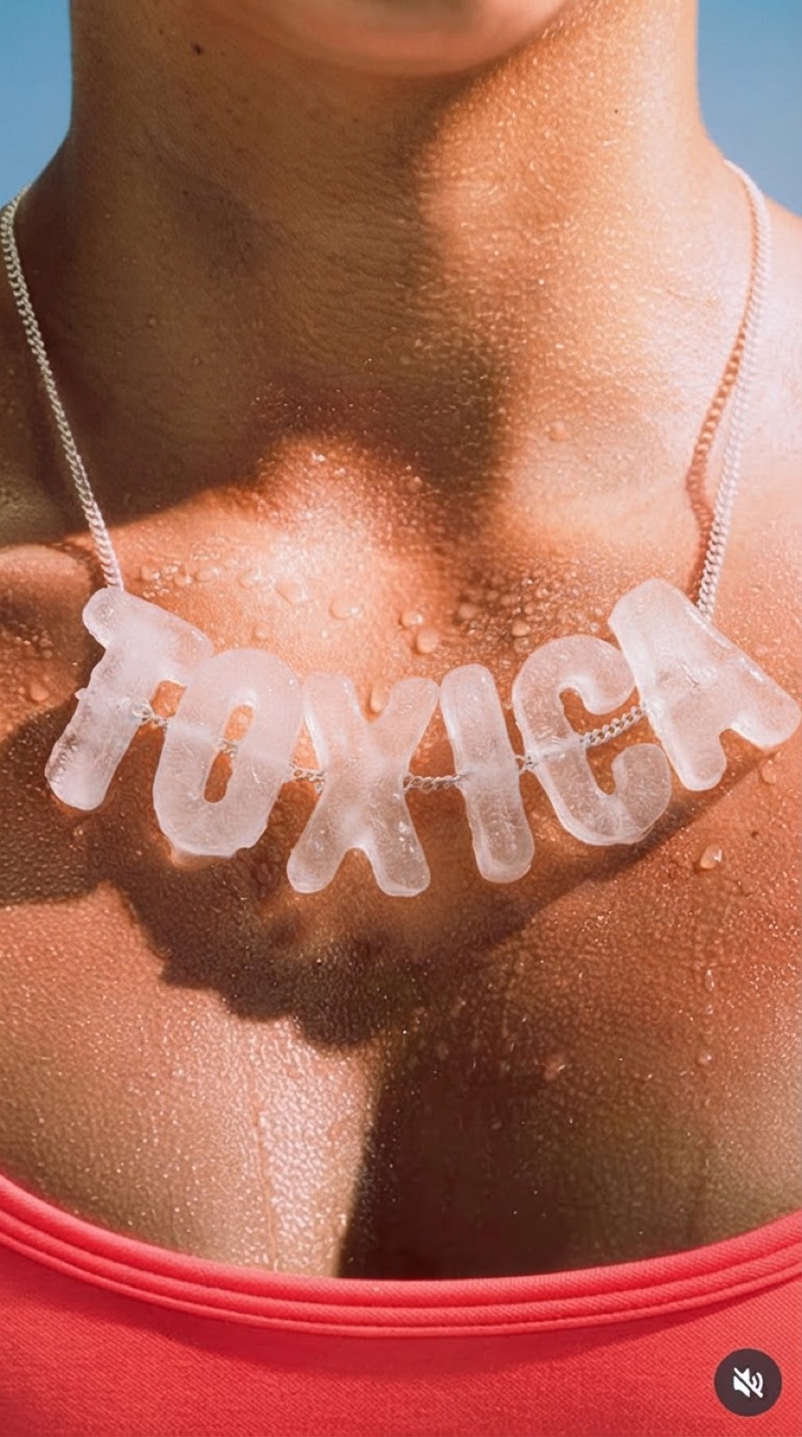 Tóxica ice necklace campaign visual.